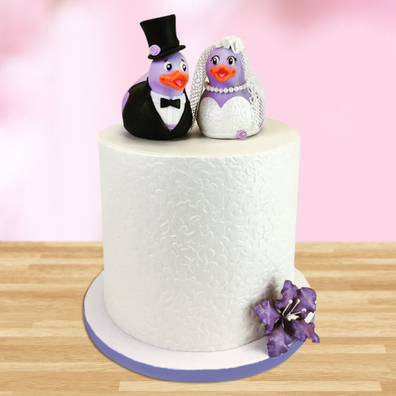 Penguin Wedding Cake 3 Kg.